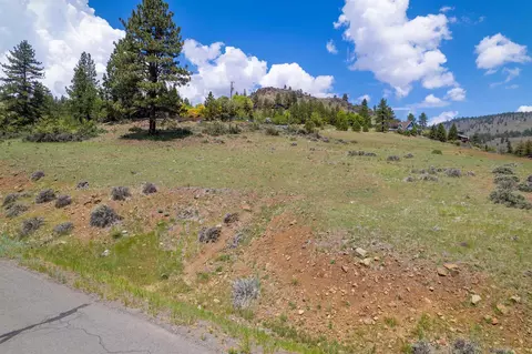 810 Pine Cone Dr, Verdi, CA 96111 photo 2
