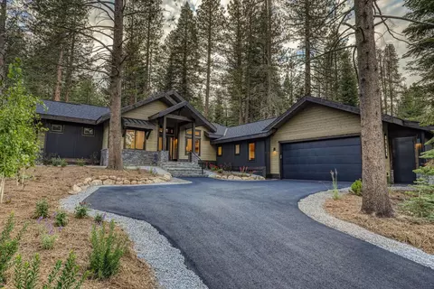 11830 Bottcher Loop, Truckee, CA 96161