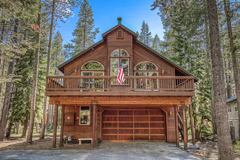 12240 Oslo Dr, Truckee, CA 96161