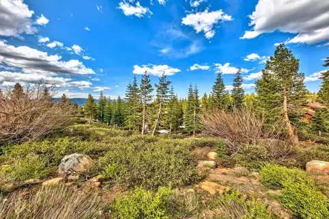 15520 Glacier Way, Truckee, CA 96161