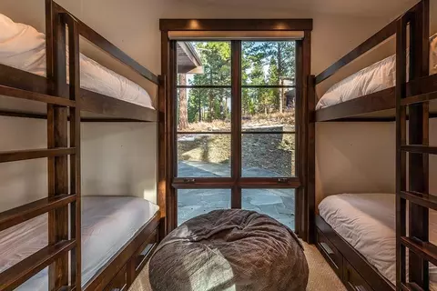 8262 Ehrman Dr, Truckee, CA 96161 photo 17