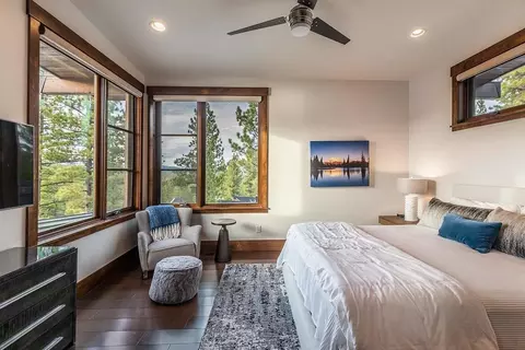 8262 Ehrman Dr, Truckee, CA 96161 photo 15