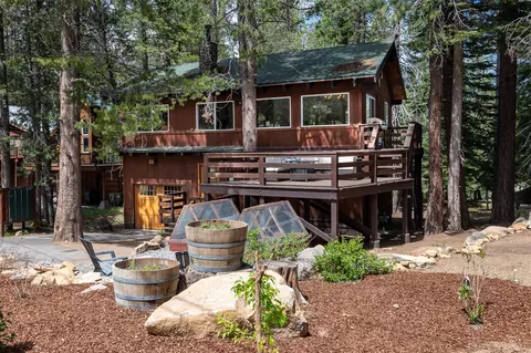 12333 Bernese Ln, Truckee, CA 96161