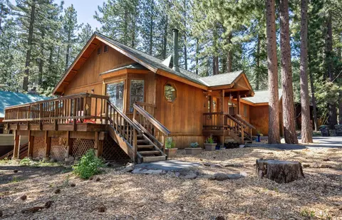 10262 Prosser Dr, Truckee, CA 96161