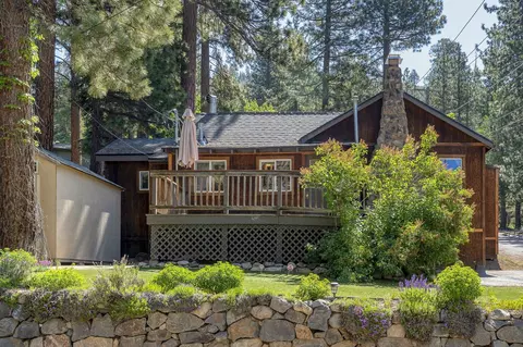 604 Chipmunk St, Kings Beach, CA 96143