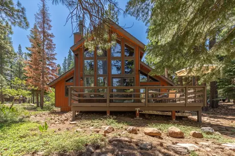 1502 Logging Trl, Truckee, CA 96161
