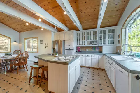219 Basque, Truckee, CA 96161