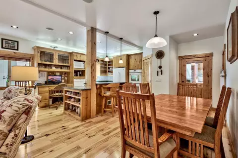 14489 Reed Ave, Truckee, CA 96161 photo 9