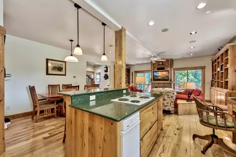 14489 Reed Ave, Truckee, CA 96161 photo 11