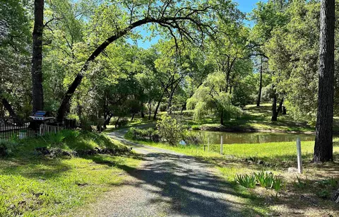 16802 Kozy Nest Ct, Penn Valley, CA 95946