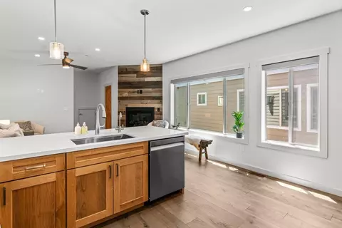 11357 Wolverine Cir, Truckee, CA 96161 photo 3