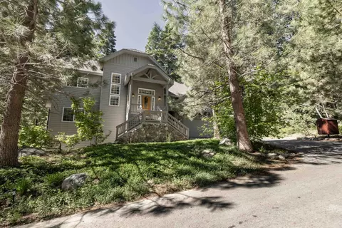 395 Bow Rd, Tahoe City, CA 96145