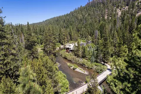 7960 River Rd, Truckee, CA 96161