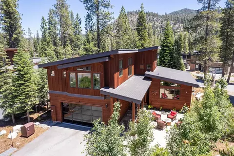 120 Smiley Cir, Olympic Valley, CA 96146
