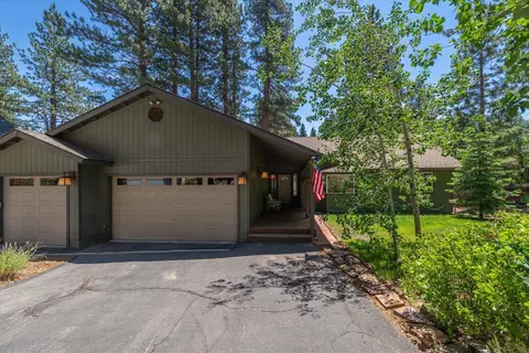 10551 Snowberry Rd, Truckee, CA 96161