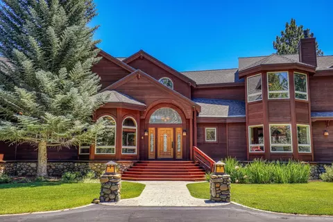 12020 Stallion Way, Truckee, CA 96161