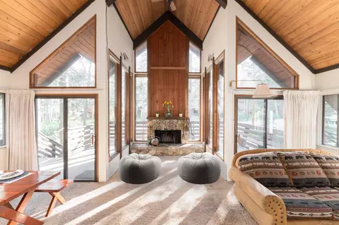 16494 Northwoods Blvd, Truckee, CA 96161