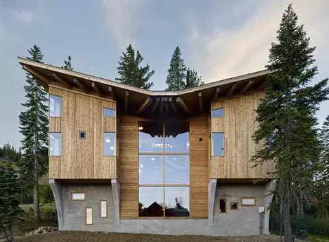57030 Aster Ct, Truckee, CA 96161