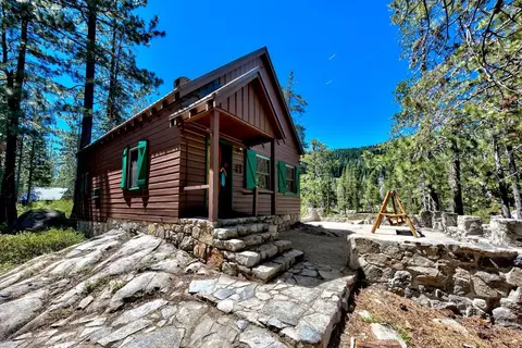 50095 Hampshire Rocks Rd, Emigrant Gap, CA 95715