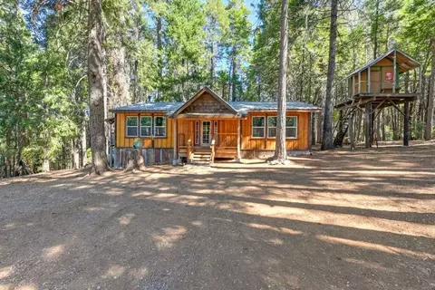 620 Sugar Pine Rd, Alta, CA 95701