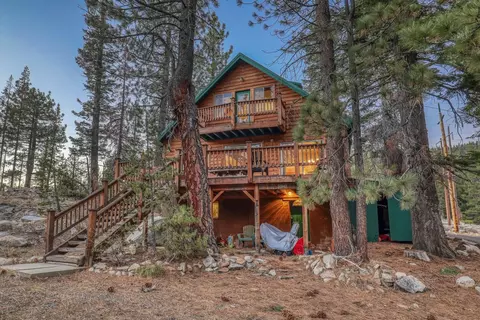 50942 Conifer Dr, Soda Springs, CA 95728