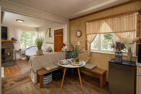8735 River Rd, Truckee, CA 96161