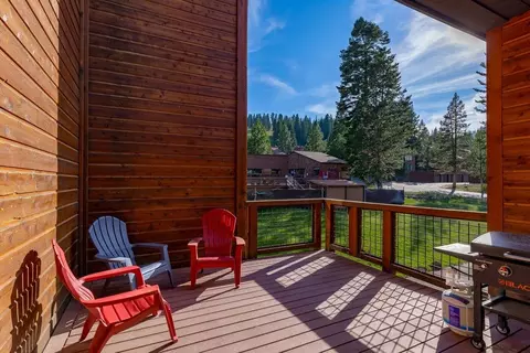 11589 Snowpeak Way # 211, Truckee, CA 96161