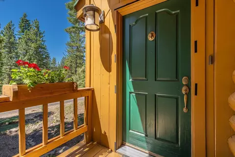 13251 Skiview Loop, Truckee, CA 96161 photo 6