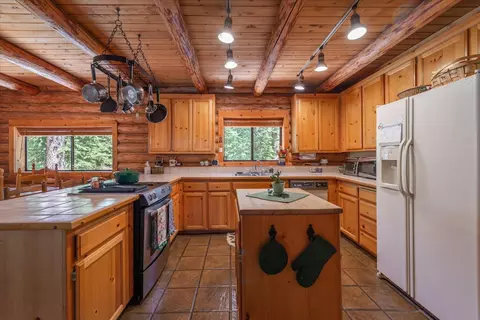 13251 Skiview Loop, Truckee, CA 96161 photo 12