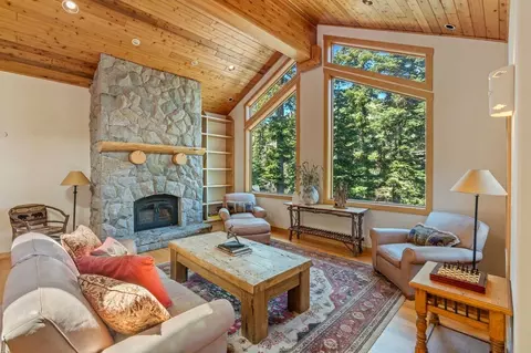 1590 Slalom Pl, Alpine Meadows, CA 96146
