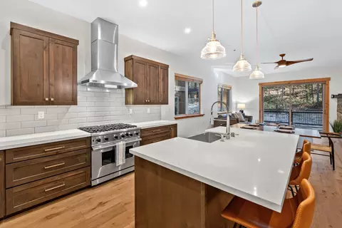 11643 Mcclintock Loop # 1, Truckee, CA 96161