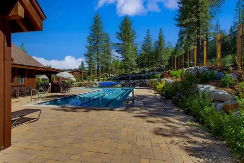 11643 Mcclintock Loop # 1, Truckee, CA 96161 photo 18