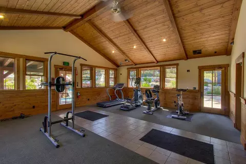11643 Mcclintock Loop # 1, Truckee, CA 96161 photo 19
