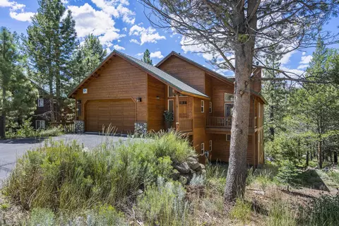13767 Hillside Dr, Truckee, CA 96161