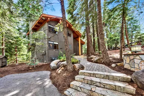 3055 Highlands Ct, Tahoe City, CA 96145