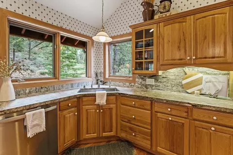 177 Basque, Truckee, CA 96161 photo 7