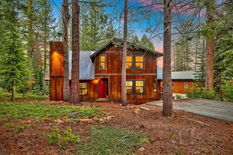 11641 Zermatt Dr, Truckee, CA 96161