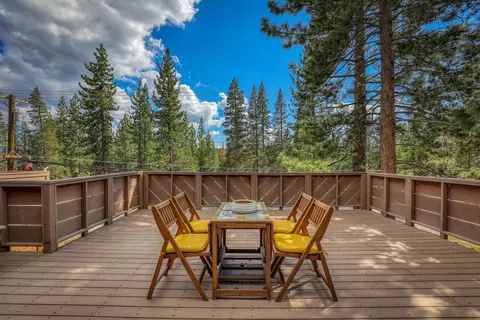 12851 Northwoods Blvd, Truckee, CA 96161