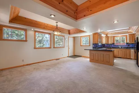 10185 Thomas Dr, Truckee, CA 96161 photo 13