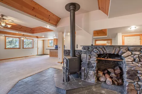 10185 Thomas Dr, Truckee, CA 96161 photo 12