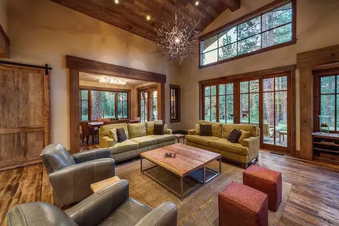 8725 Breakers Ct, Truckee, CA 96161 photo 3