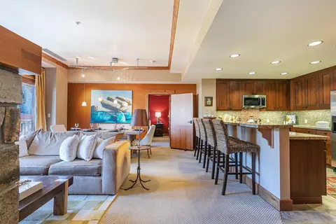 8001 Northstar Dr # 305, Truckee, CA 96161