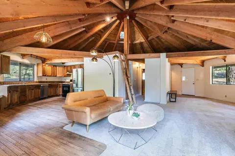 11515 Purple Sage Rd, Truckee, CA 96161