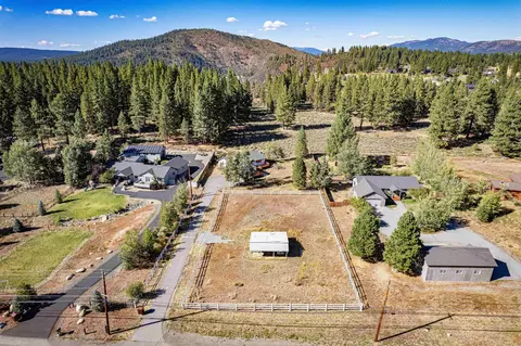 14932 Glenshire Dr, Truckee, CA 96161