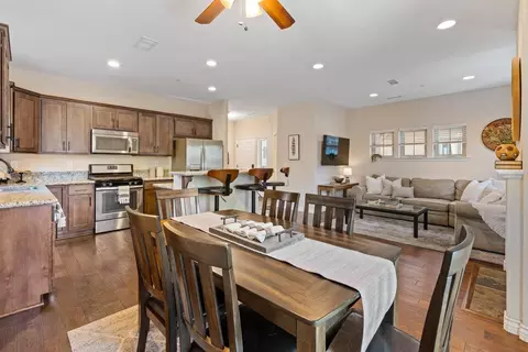 10222 Fall Ct, Truckee, CA 96161 photo 8