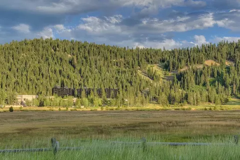 400 Squaw Creek Rd # 925, Olympic Valley, CA 96146