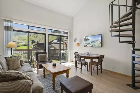11591 Snowpeak Way # 407, Truckee, CA 96161