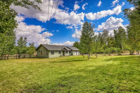 15102 Glenshire Dr, Truckee, CA 96161