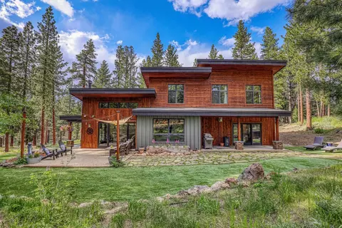15615 Kent Dr, Truckee, CA 96161