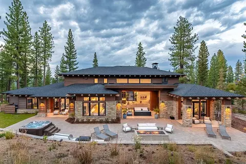 9505 Dunsmuir Way, Truckee, CA 96161